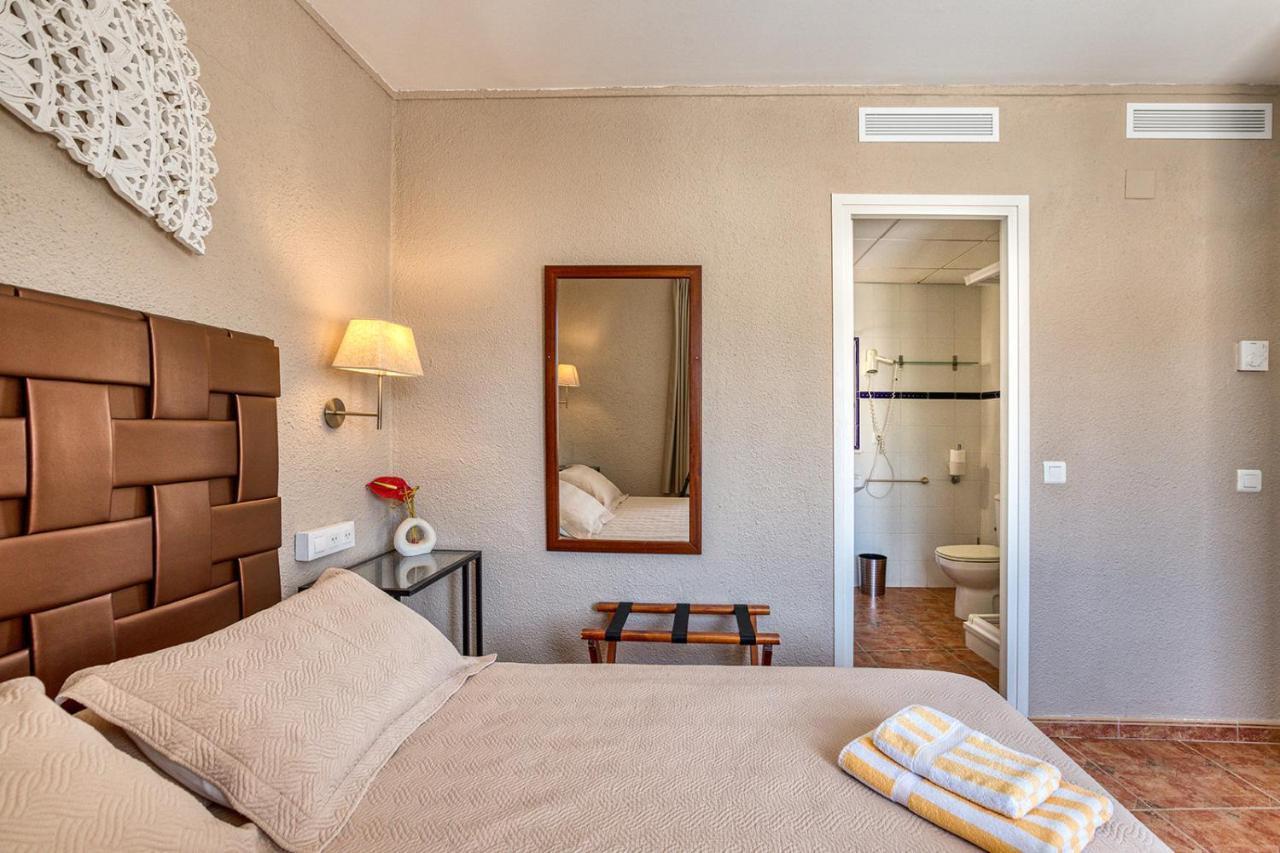La Fonda Bed & Breakfast Cadaques Bagian luar foto