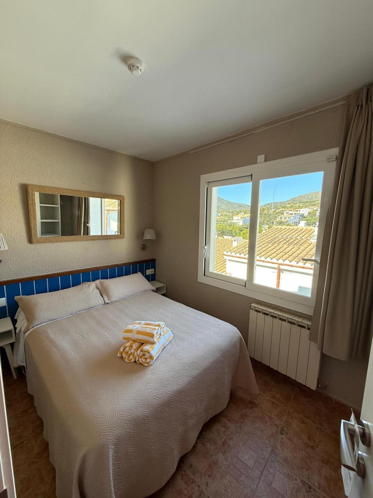 La Fonda Bed & Breakfast Cadaques Bagian luar foto