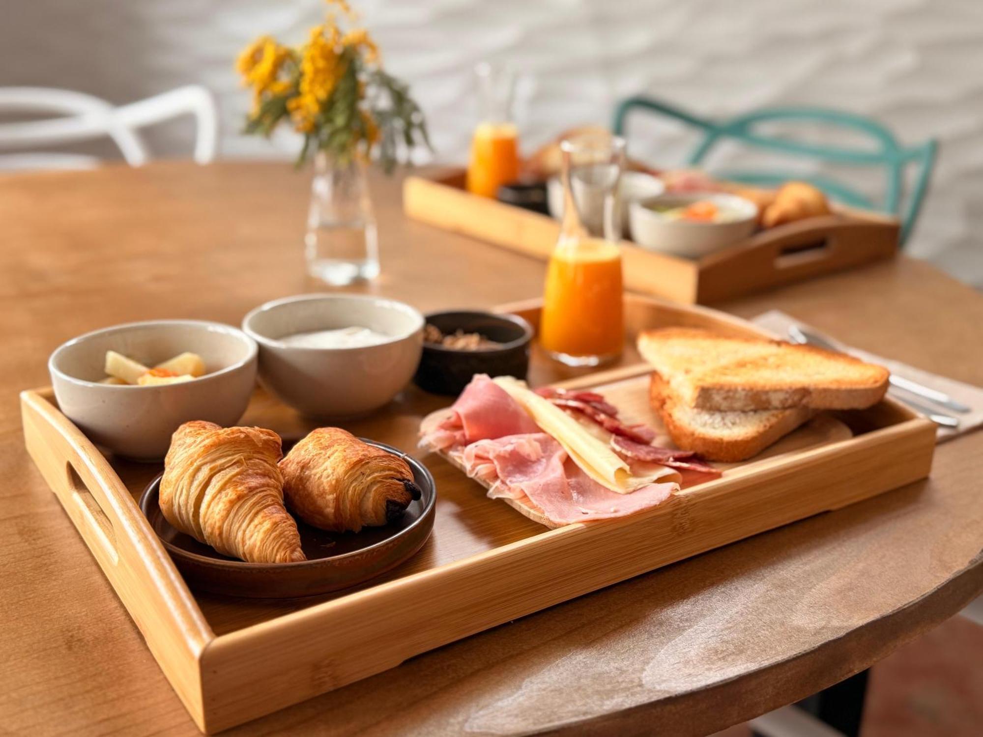 La Fonda Bed & Breakfast Cadaques Bagian luar foto