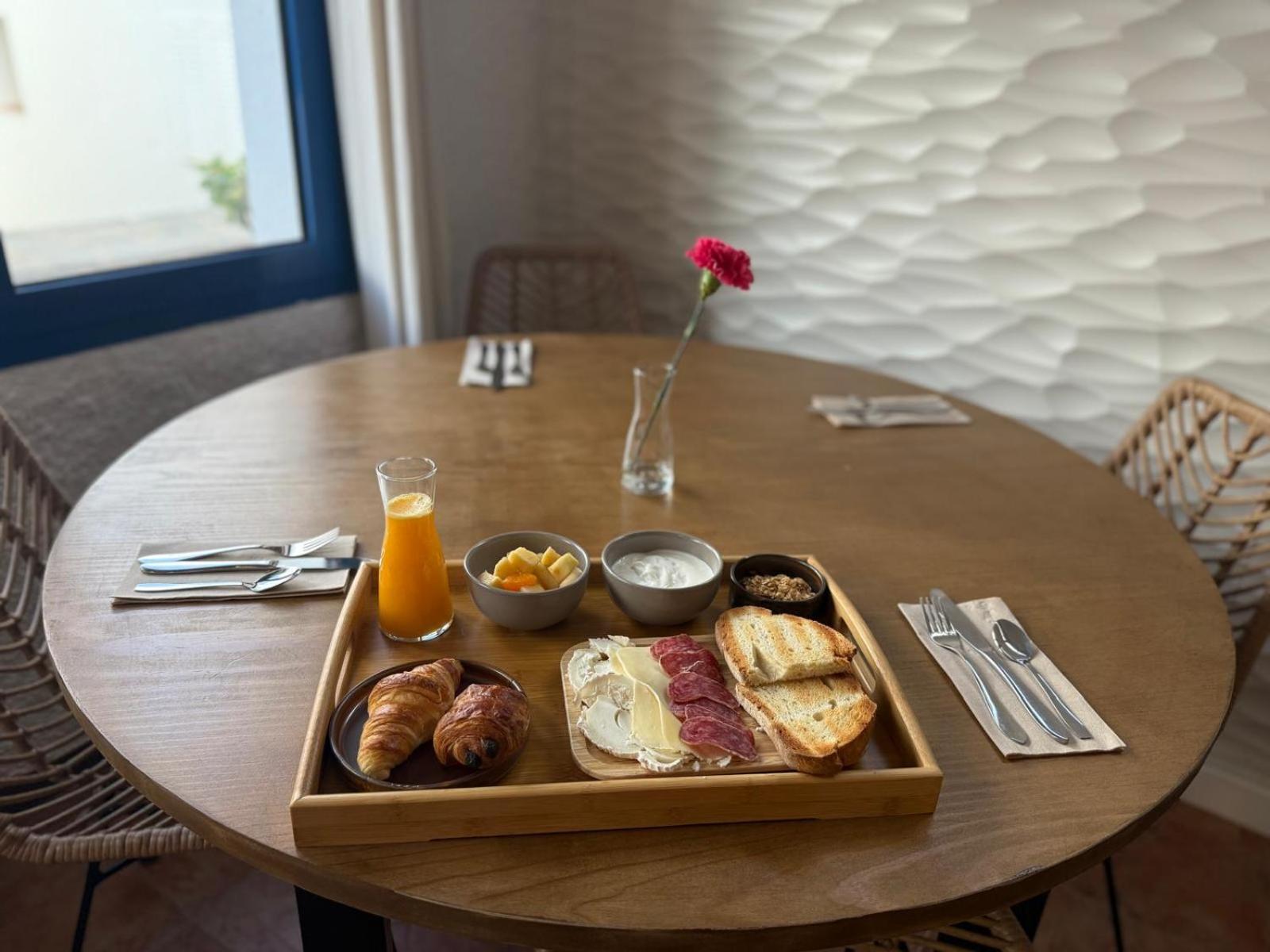 La Fonda Bed & Breakfast Cadaques Bagian luar foto