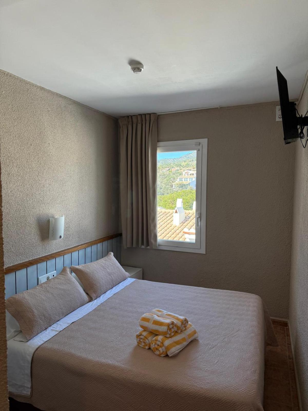 La Fonda Bed & Breakfast Cadaques Bagian luar foto