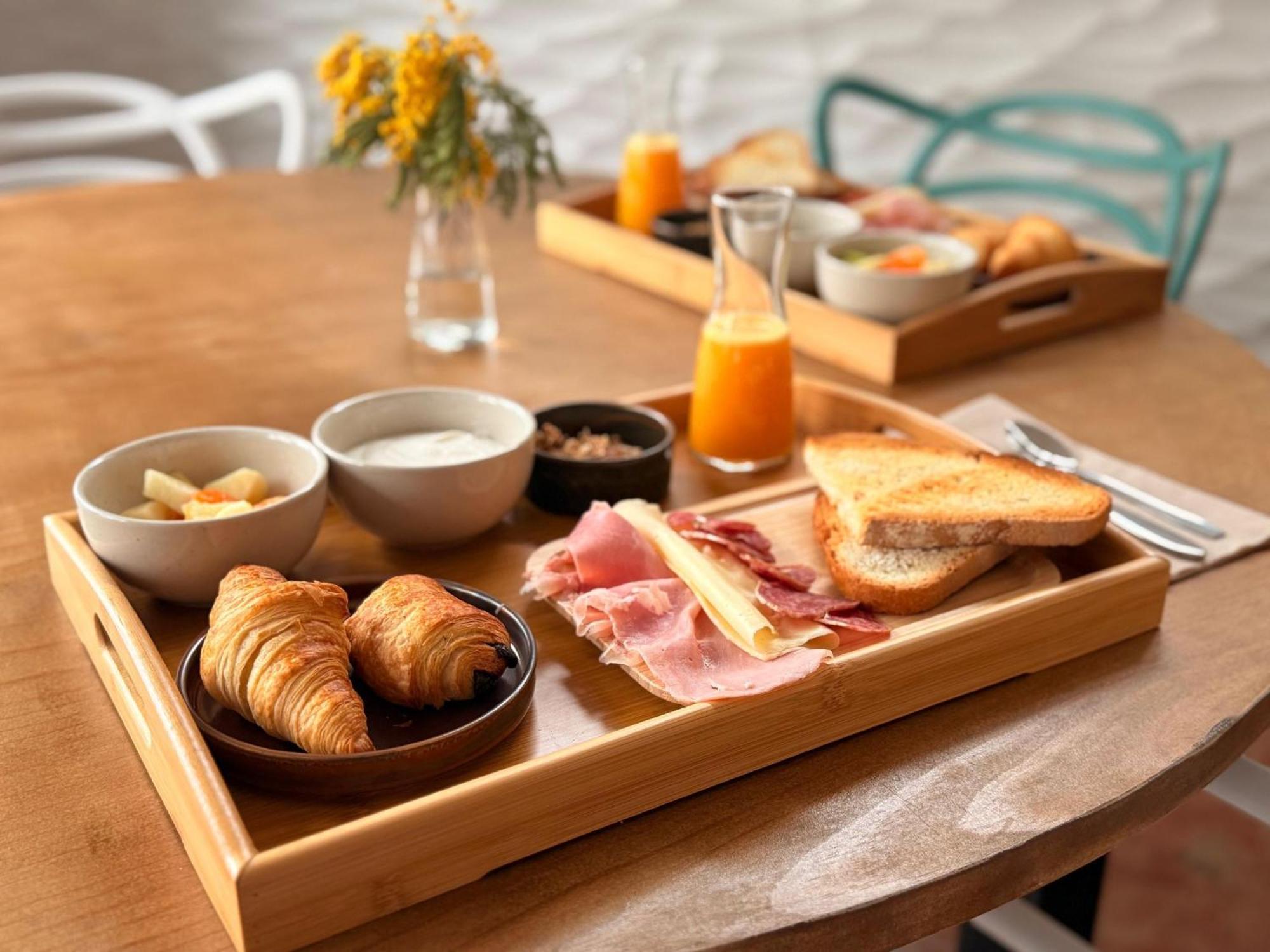 La Fonda Bed & Breakfast Cadaques Bagian luar foto