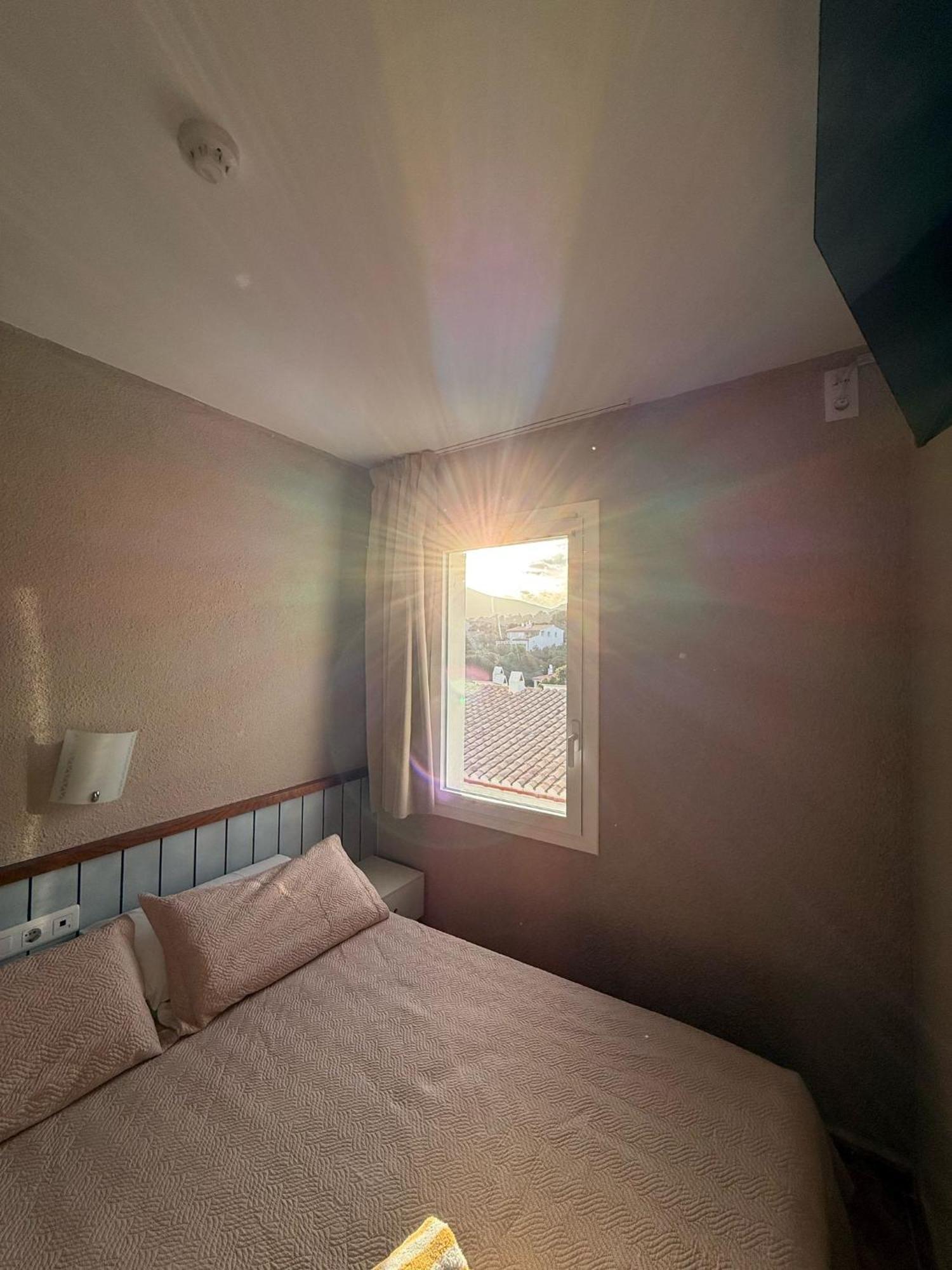La Fonda Bed & Breakfast Cadaques Bagian luar foto